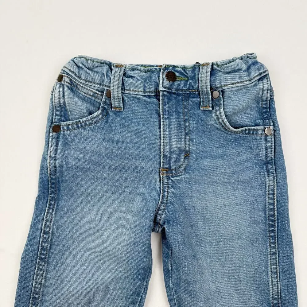 Wrangler Retro Slim Straight Light Wash Denim Jeans Girls Size 6 Western Cowgirl